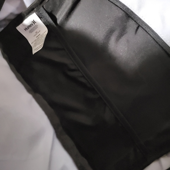 Hurley Backpack - Picture 3 of 4